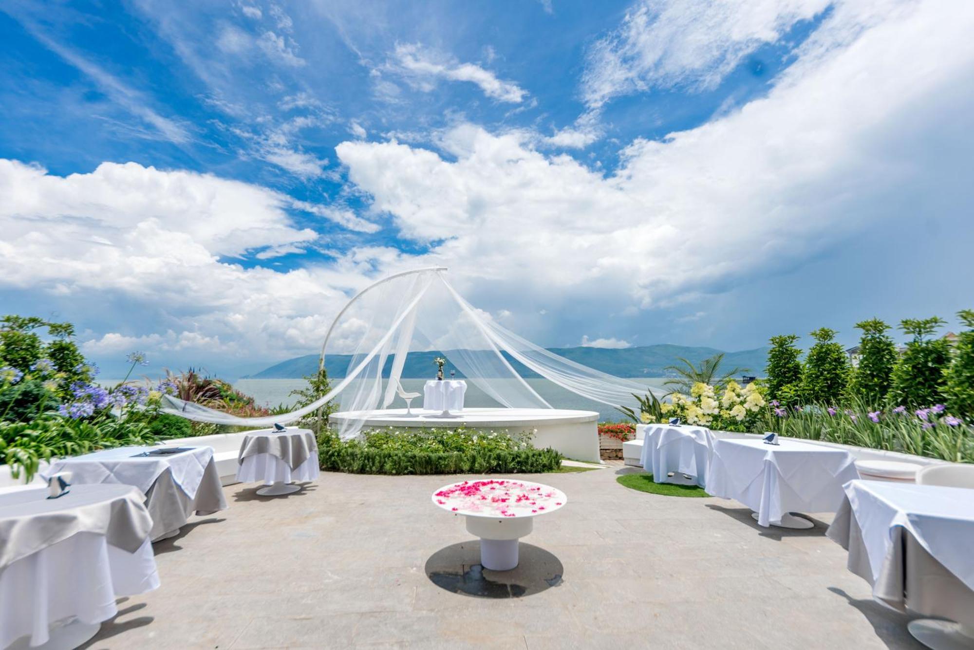 Dali Nest Secret Garden Lake View Inn المظهر الخارجي الصورة